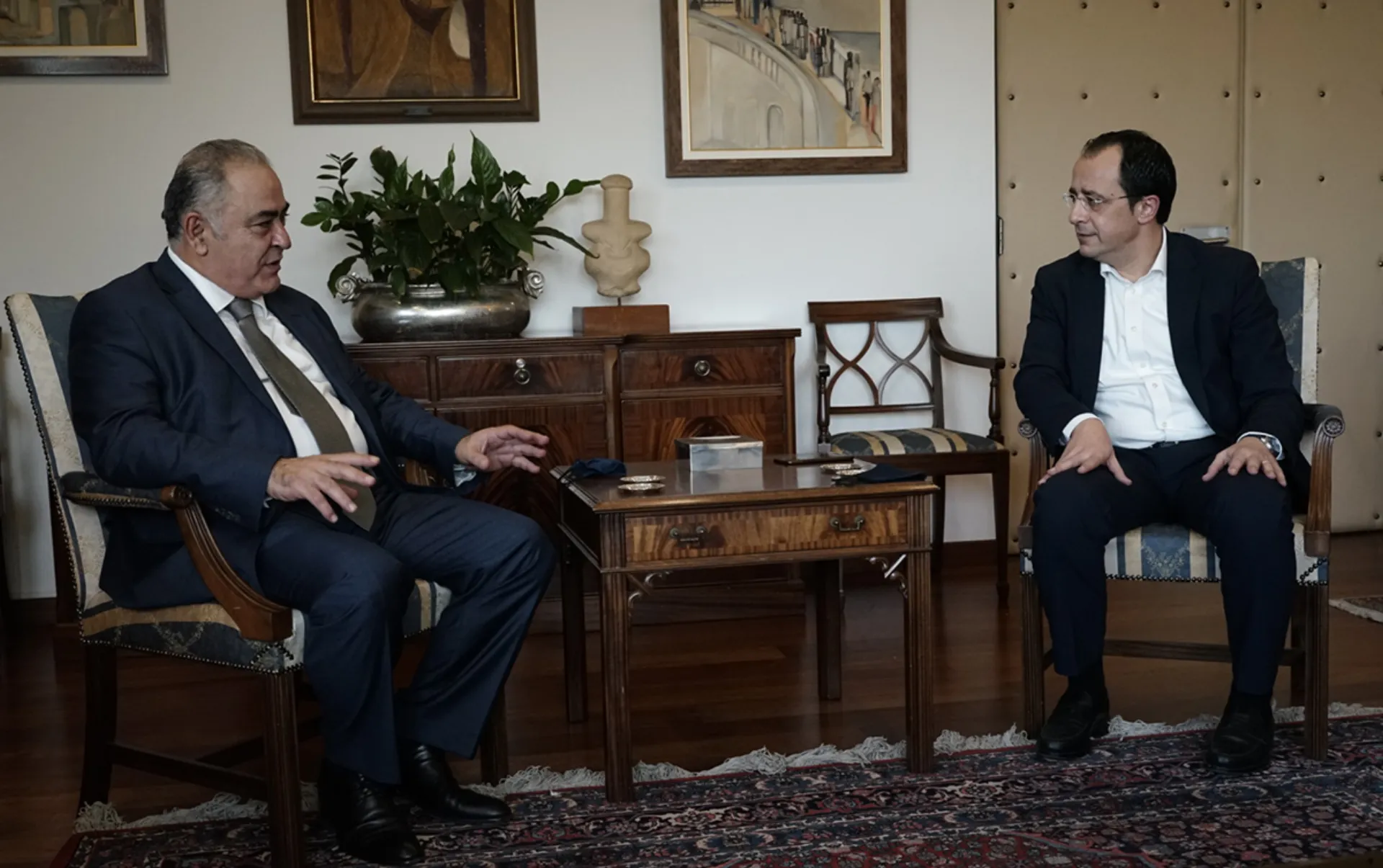 Τι συζήτησαν ο πρόεδρος της ΚΕΕΕ και ο Υπουργός Εξωτερικών της Κύπρου