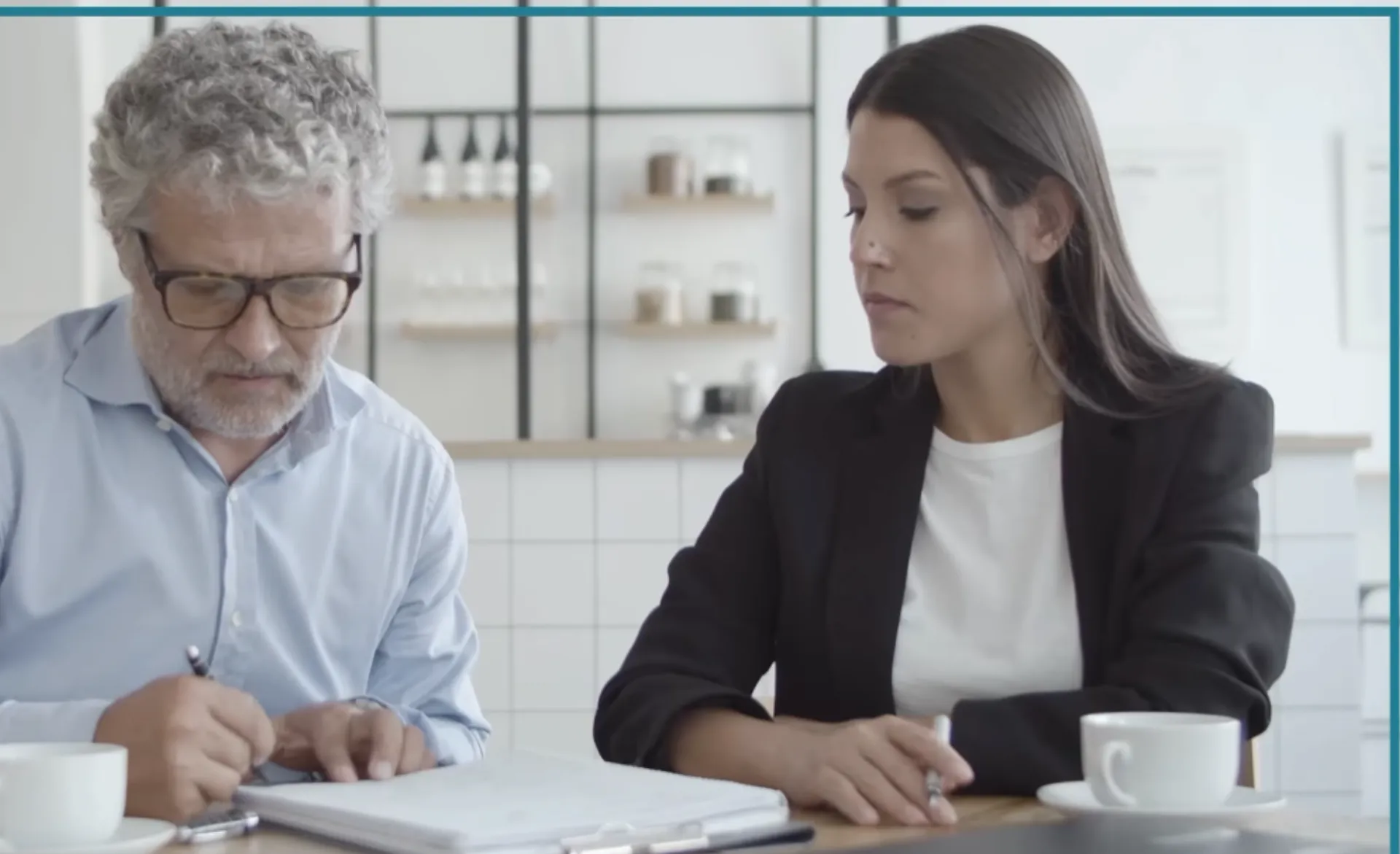 ΕΕΑ: Ασφάλεια νιώθεις όταν έχεις τον ασφαλιστικό σου σύμβουλο (video)