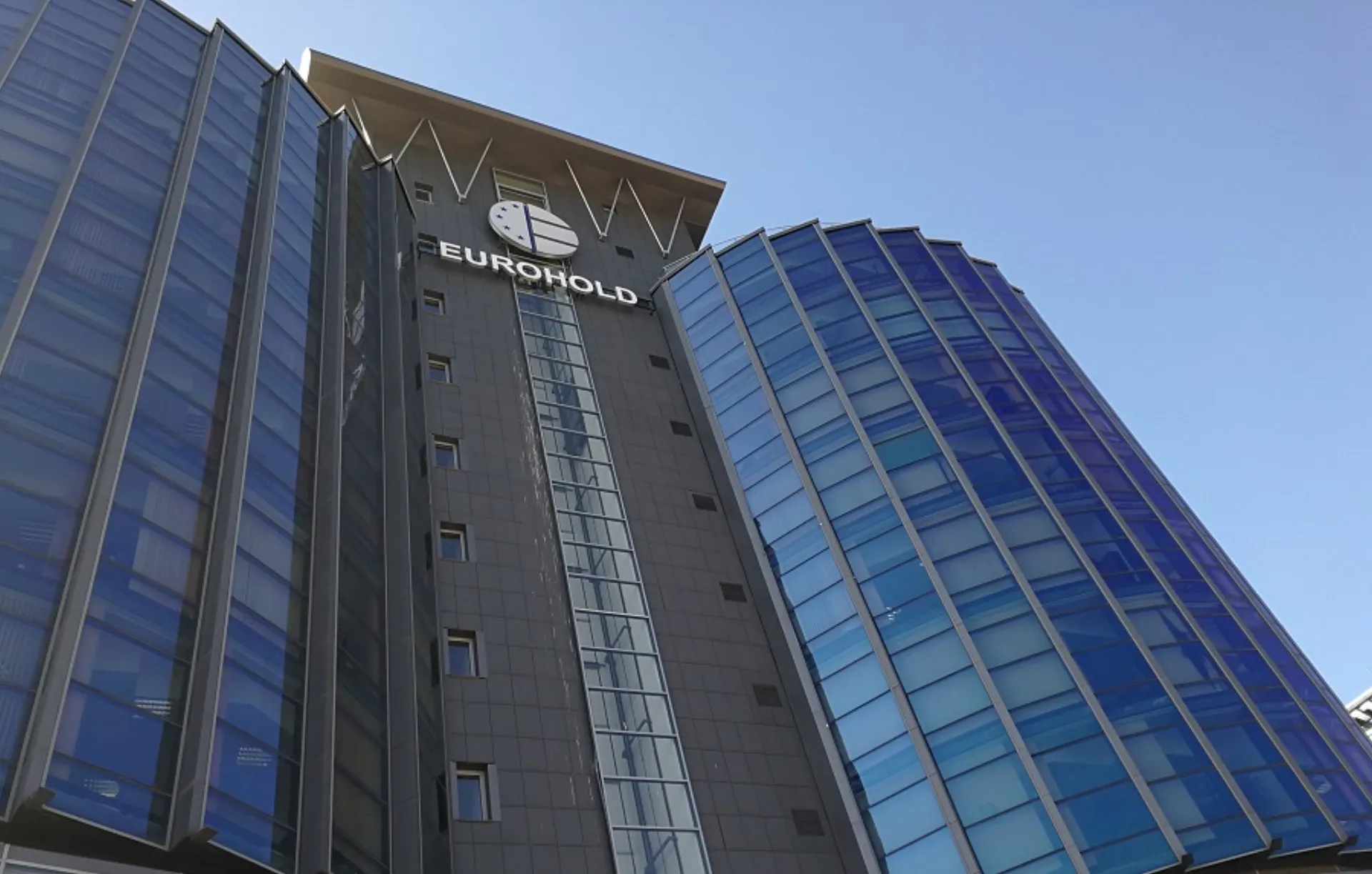 Κινεί τη διαδικασία της αξίωσης 500 εκατ. ευρώ κατά της ρουμανικής κυβέρνησης η Eurohold