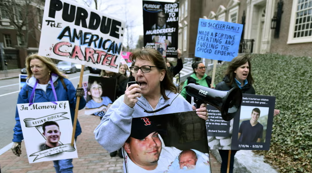 Επιδημία οπιοειδών: Προς πτώχευση η αλυσίδα φαρμακείων Rite Aid