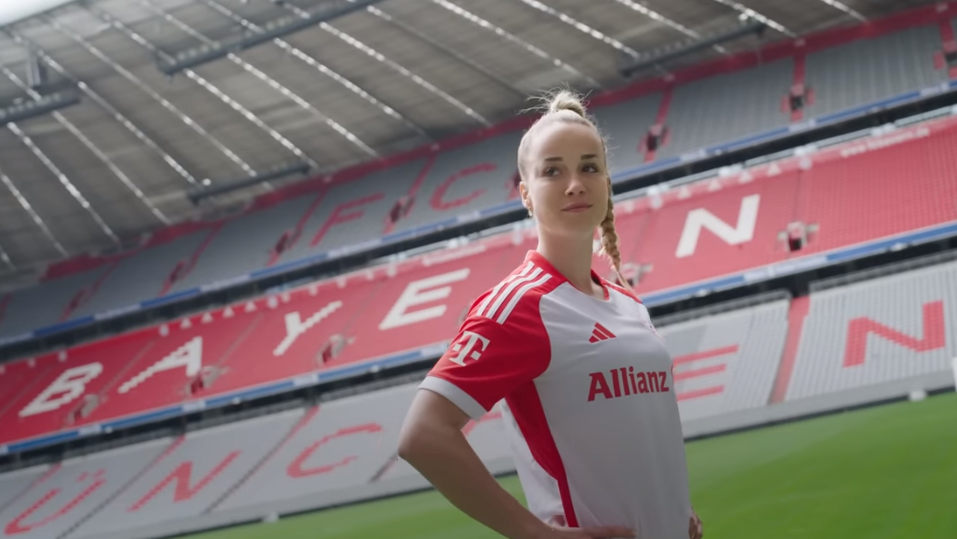 Allianz: Παίζοντας με τετράγωνη μπάλα (video)