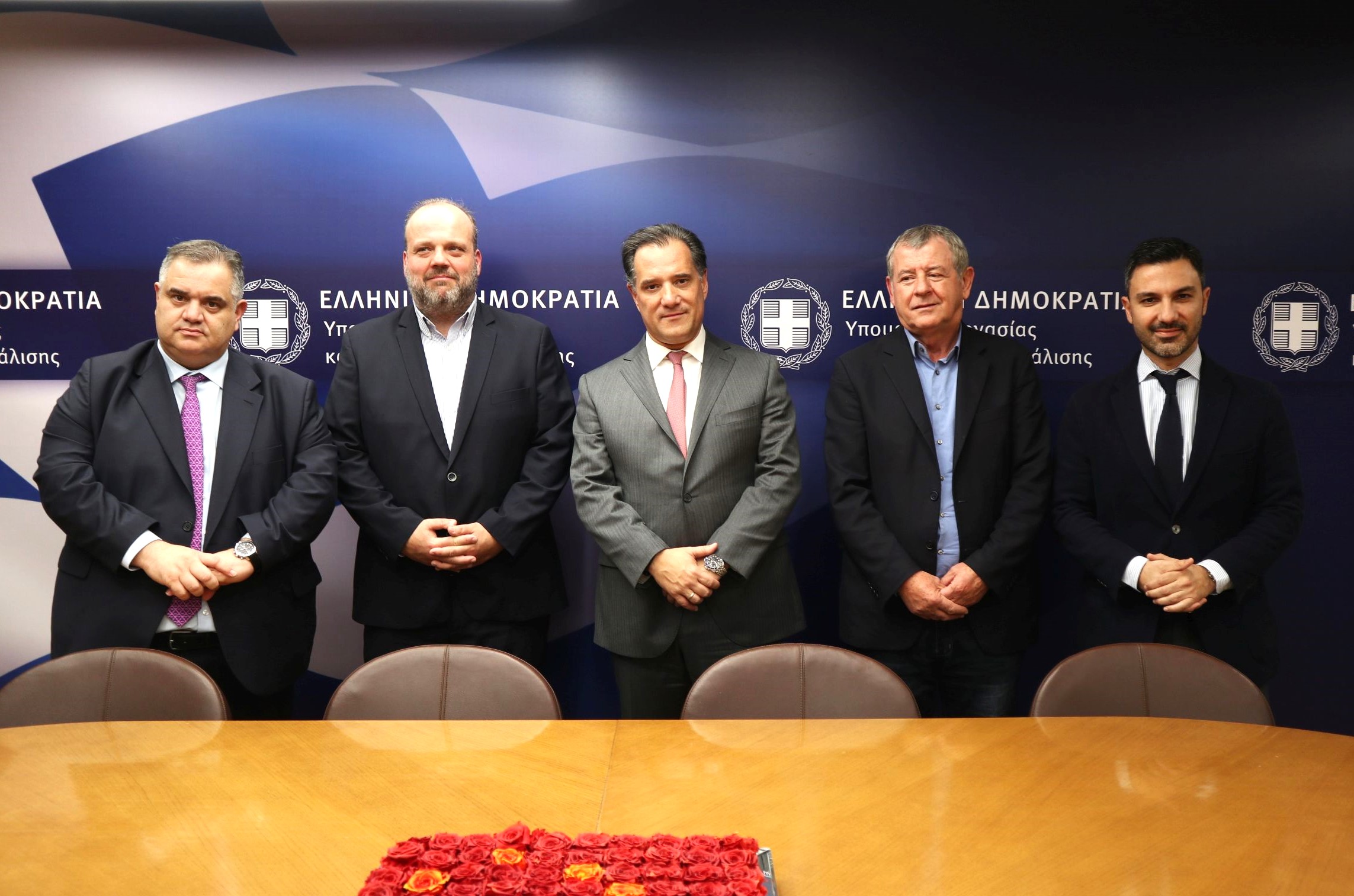 Πρόγραμμα επιδότησης της εργασίας για 1.300 μακροχρόνια ανέργους στα νοσοκομεία