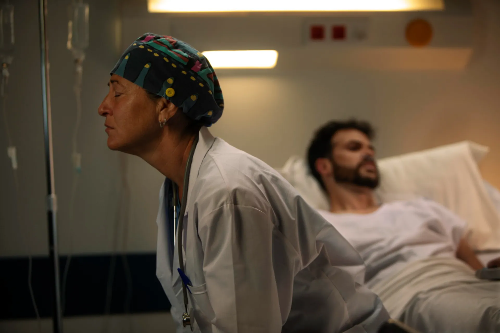 Δυσαρεστημένος 1 στους 2 Έλληνες για δημόσια και ιδιωτική υγεία