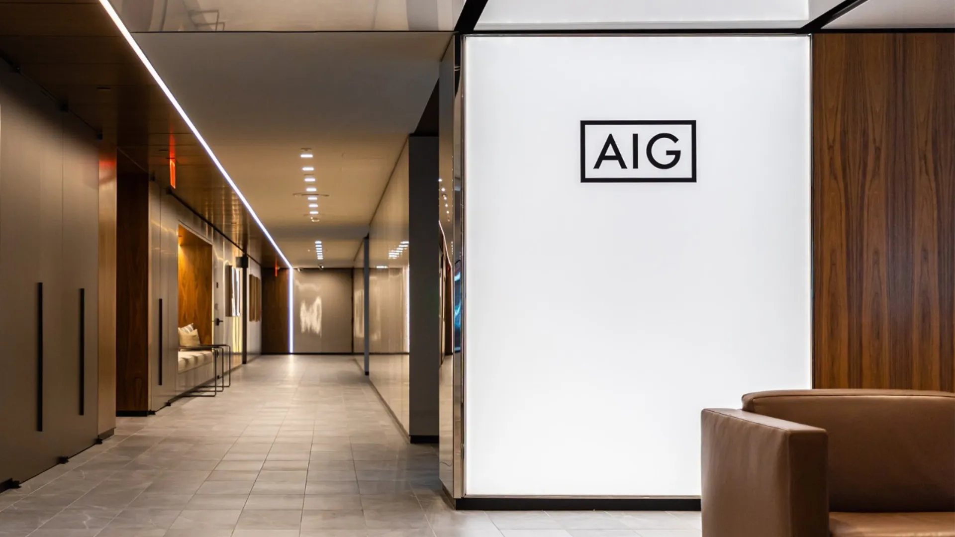 Αγωγή από την American International Group στην Dellwood