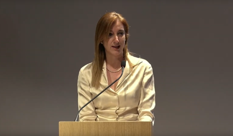 Ε. Παπασπυροπούλου: Σταδιακή επέκταση του μέτρου για την υποχρεωτική ασφάλιση επιχειρήσεων το 2026 και 2027