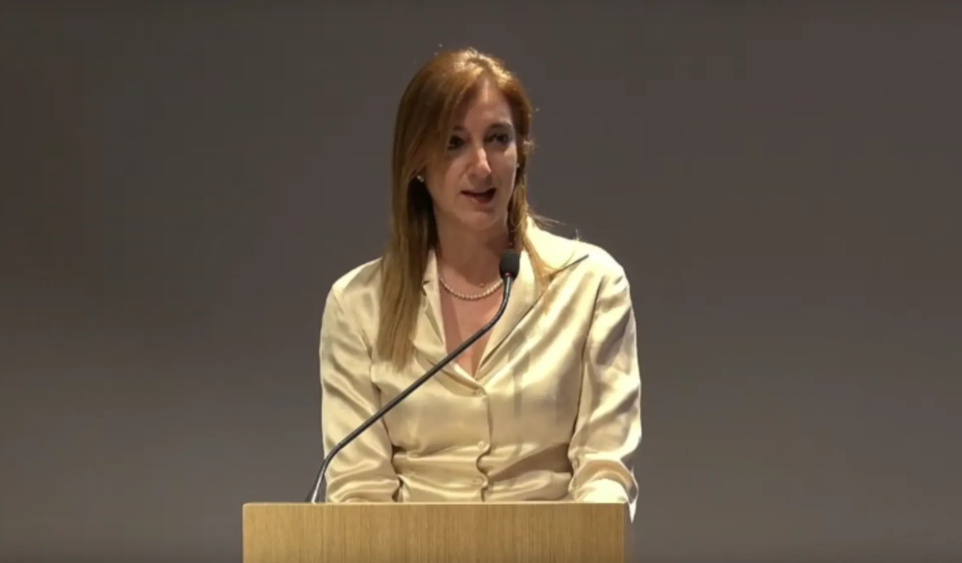 Ε. Παπασπυροπούλου: Σταδιακή επέκταση του μέτρου για την υποχρεωτική ασφάλιση επιχειρήσεων το 2026 και 2027