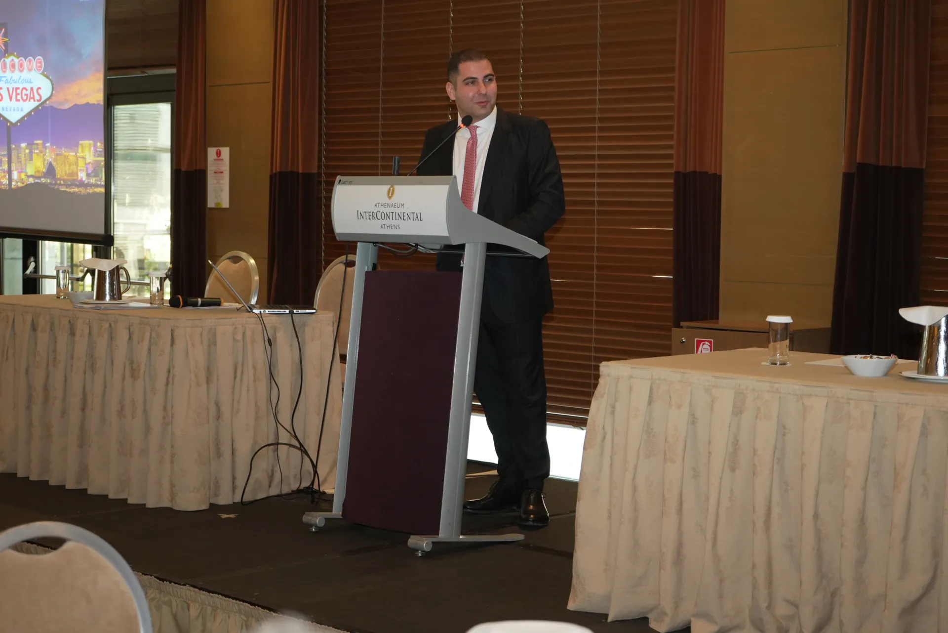 Η MEGA Brokers: AI και νέα κίνητρα στο επίκεντρο της 1ης συνάντησης συνεργατών για το 2025