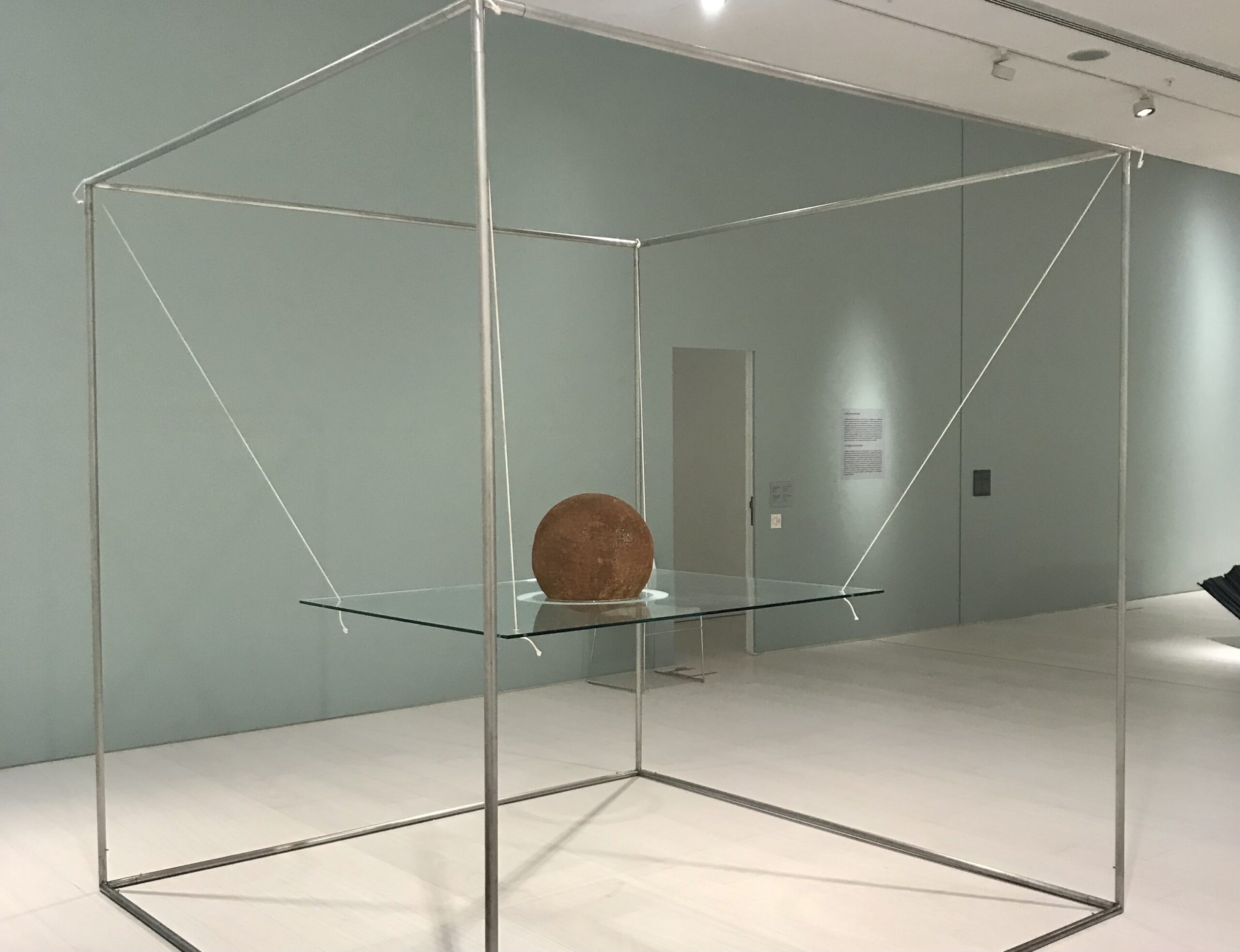 Ο γλύπτης Θόδωρος, η τεχνολογία στην Τέχνη και η διάρκεια της Γλυπτικής