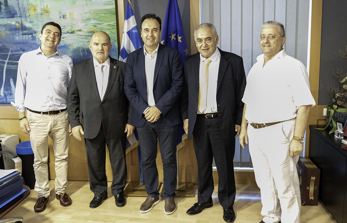 Συνάντηση ΕΕΑ – Παπαστεργίου: «Φως» για τη λύση του προβλήματος των ανασφάλιστων οχημάτων το αμέσως επόμενο διάστημα