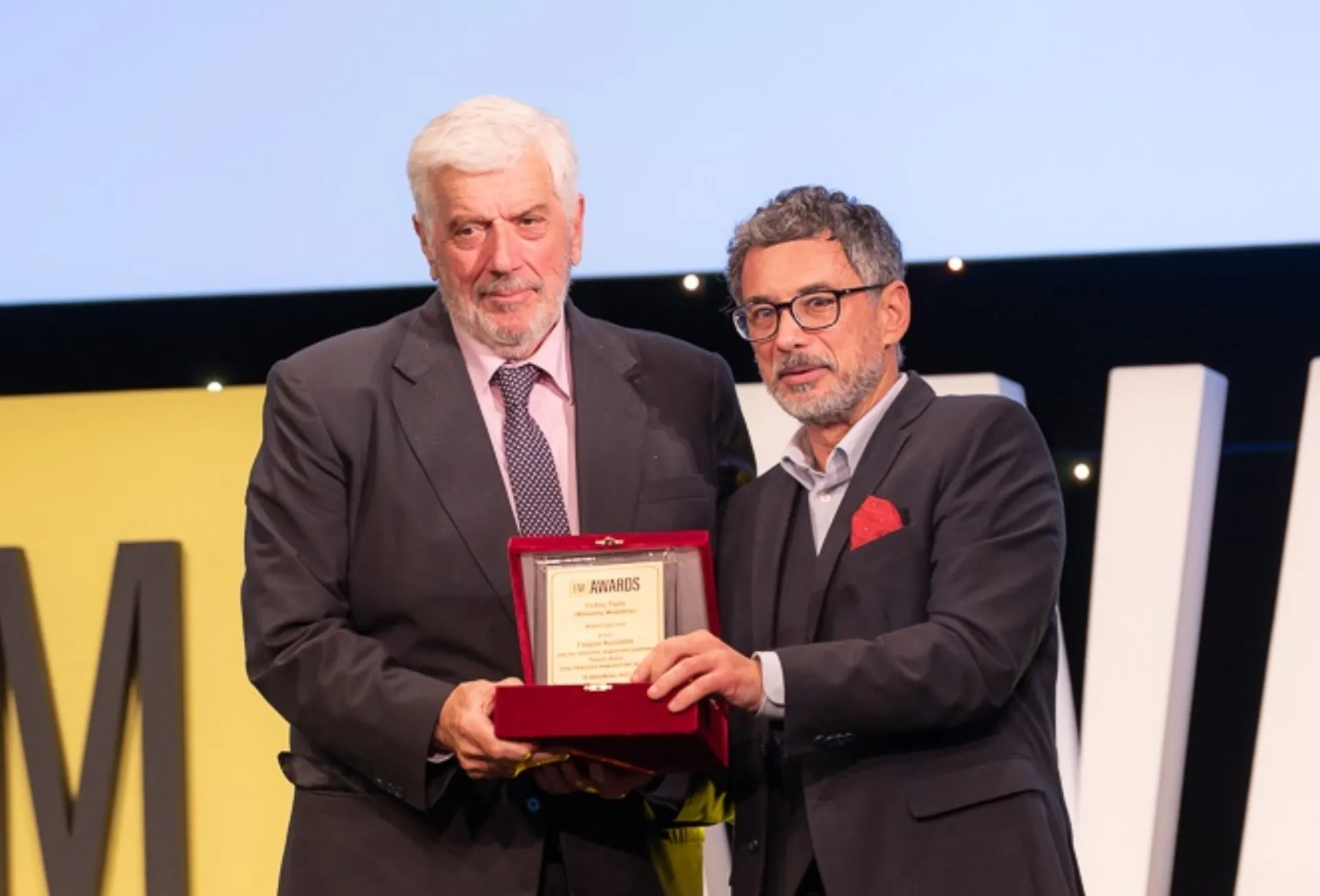 Στον Γ. Κώτσαλο τo “Βραβείο Τιμής” των Insurance Awards Filippos Morakis 2025