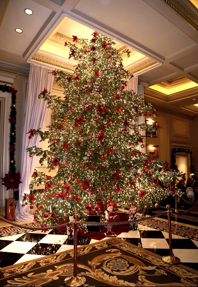 GB CHRISTMAS TREE