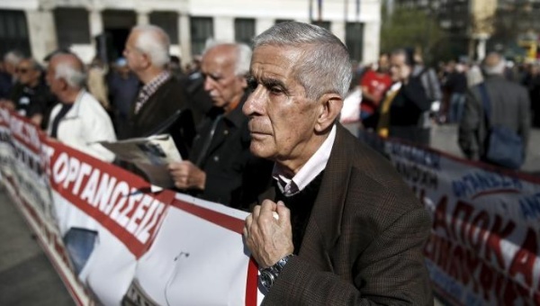 «Προσωπική διαφορά»: Ο προθάλαμος της μείωσης των κύριων συντάξεων