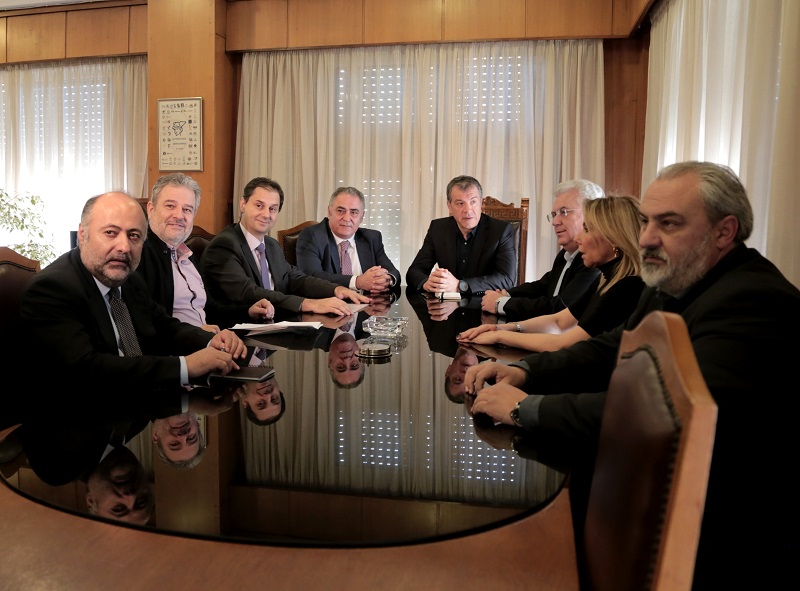 Θεοδωράκης & Επιμελητήρια