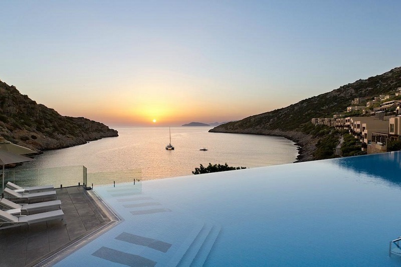 ΑΧΑ: Ταξίδι στον Αγ. Νικόλαο Κρήτης για τους καλύτερους Πράκτορες και Μεσίτες