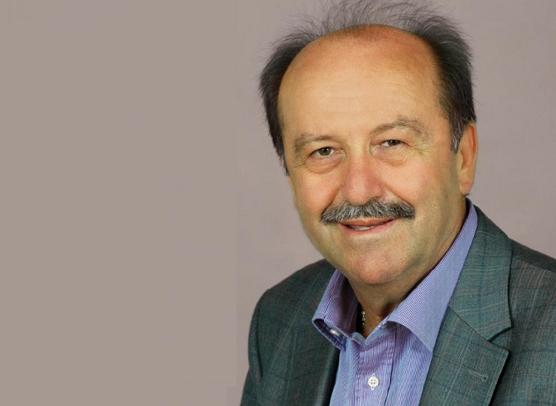 Αθ. Μπακαλέξης