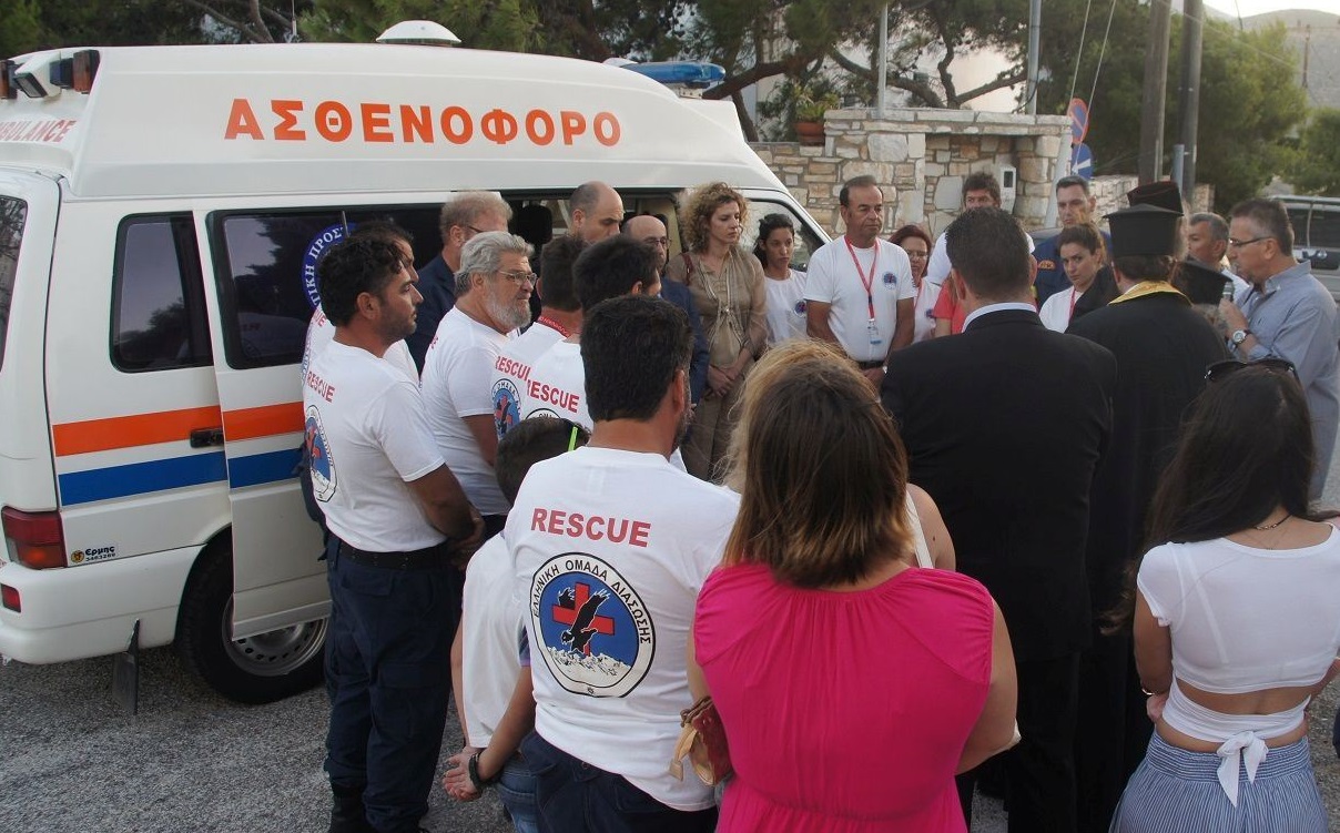 Δωρεά ασθενοφόρου από την INTERAMERICAN στην Ελληνική Ομάδα Διάσωσης, στην Πάρο