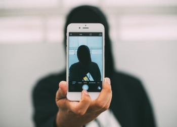 Προσοχή: Απάτες με ψεύτικες ταυτότητες σε ασφαλιστήρια συμβόλαια