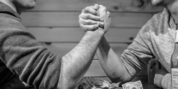 Εκθέσεις Φερεγγυότητας: Σύγκριση Ελλάδας & Κύπρου