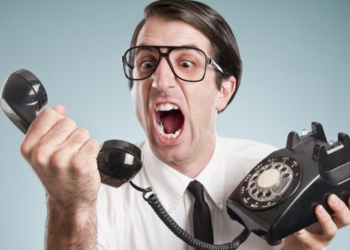 “Φόρος πιστότητας”: Διπλάσια ασφάλιστρα για το ίδιο πρόγραμμα