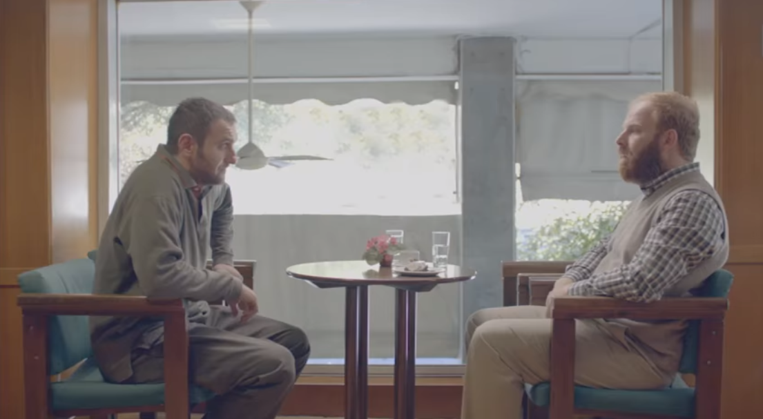 Ευρωπαϊκή Πίστη: Η διαφορά του ασφαλιστή από τον τηλεφωνητή