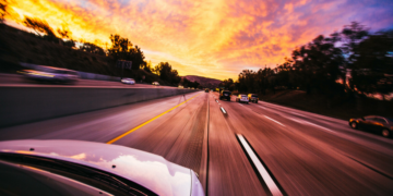 Τρύπα 974 εκατ. ευρώ στις Ασφαλίσεις οχημάτων μέσα σε μια εξαετία