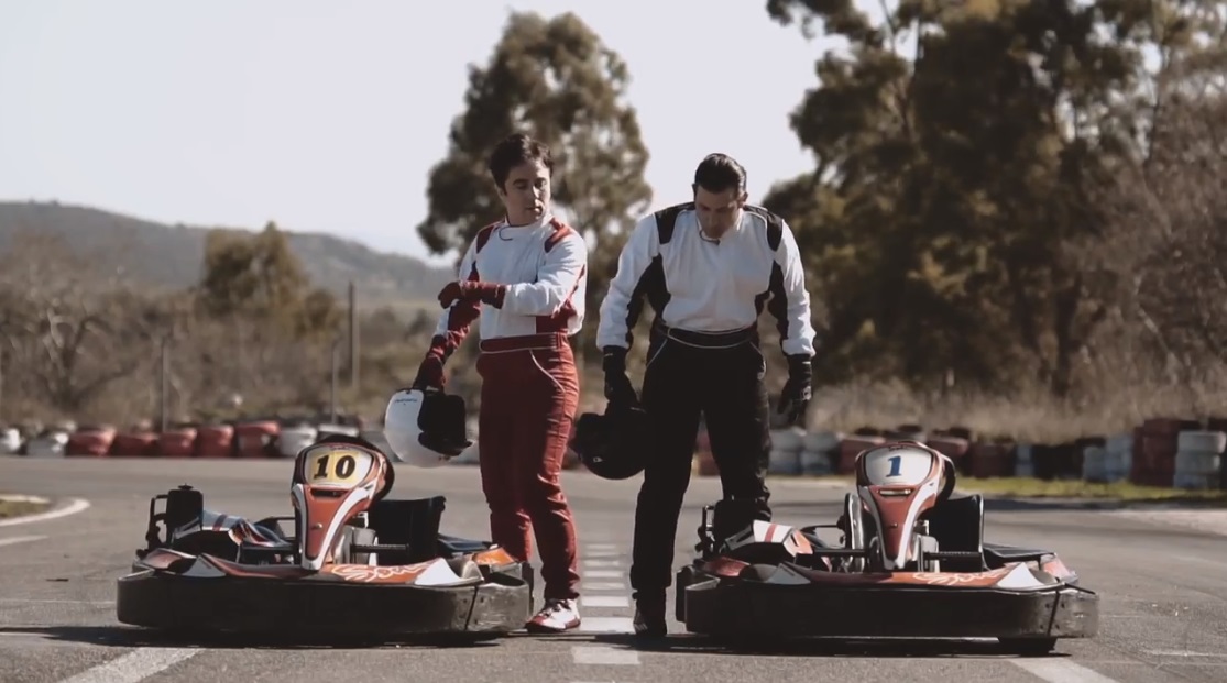 Δείτε το δεύτερο σποτάκι της ΕΑΕΕ με τους Θ. Τσαλταμπάση και Λ. Ελευθερίου