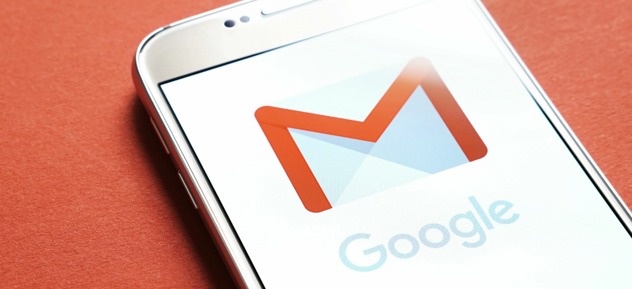 Χρεώνουν πιο ακριβά τα ασφάλιστρα σε όσους έχουν hotmail αντί για gmail!