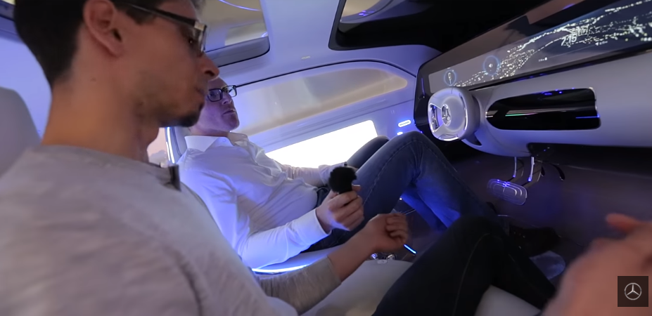 Mercedes F 015: Ένα αμάξι από άλλη “διάσταση”