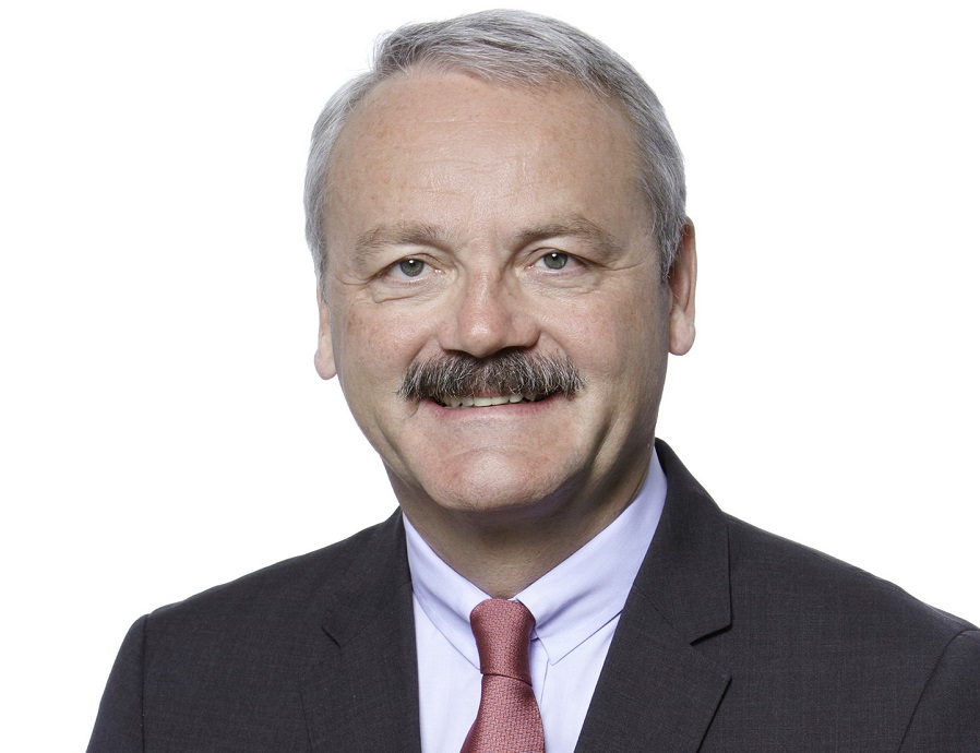Dr Christian Hinsch