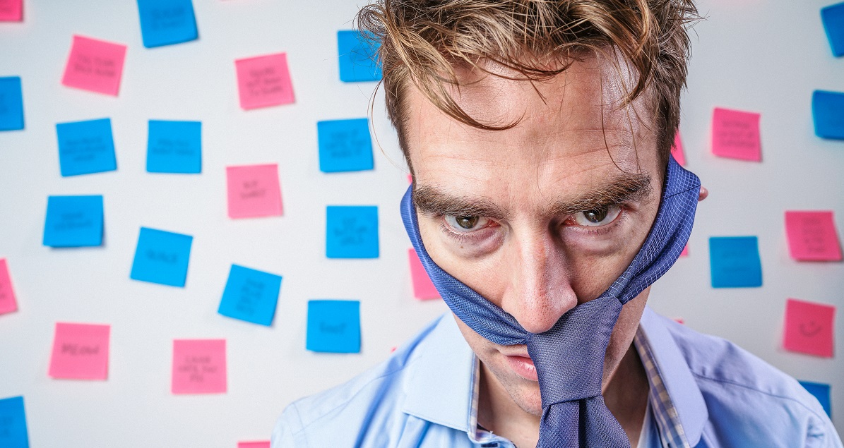 Έρευνα: Γιατί 1 στους 5 μεσίτες θέλει να αλλάξει επάγγελμα