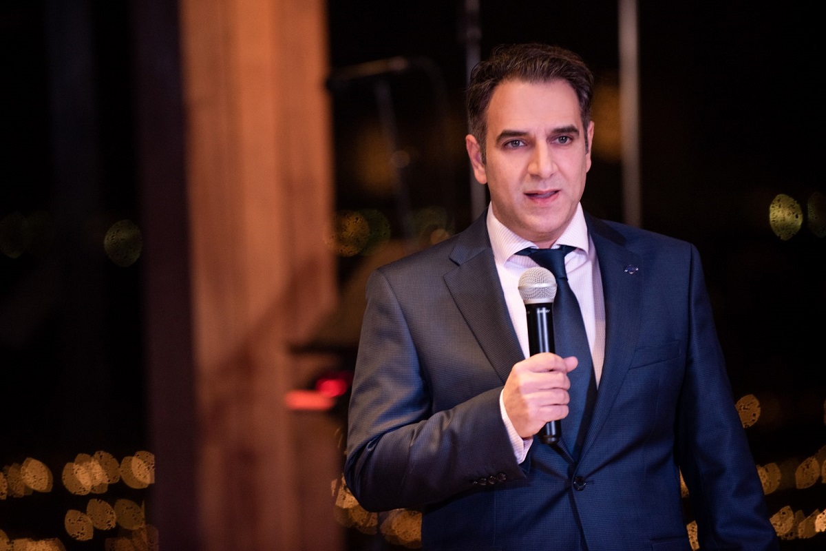 Παύλος Κασκαρέλης,Υδρόγειος