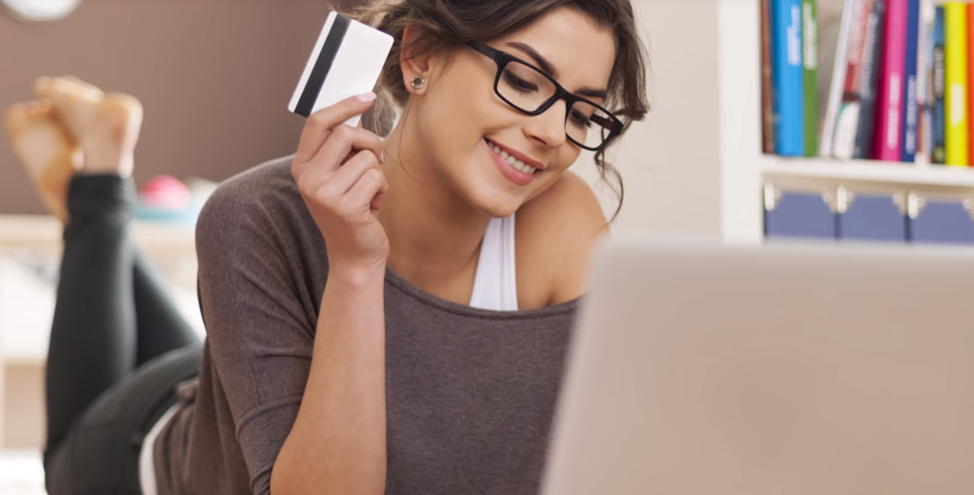 10 στοιχεία που δεν πρέπει να δώσεις στο facebook