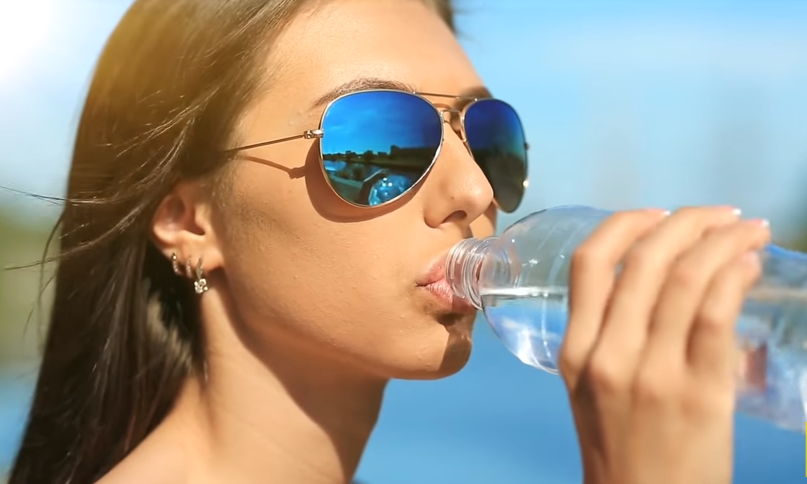 6 λόγοι που πίνετε λάθος… το νερό