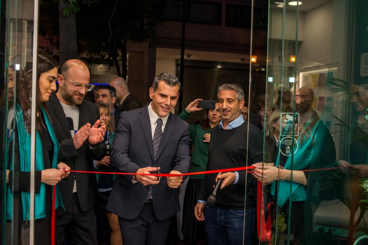 insurancemarket.gr Concept Store