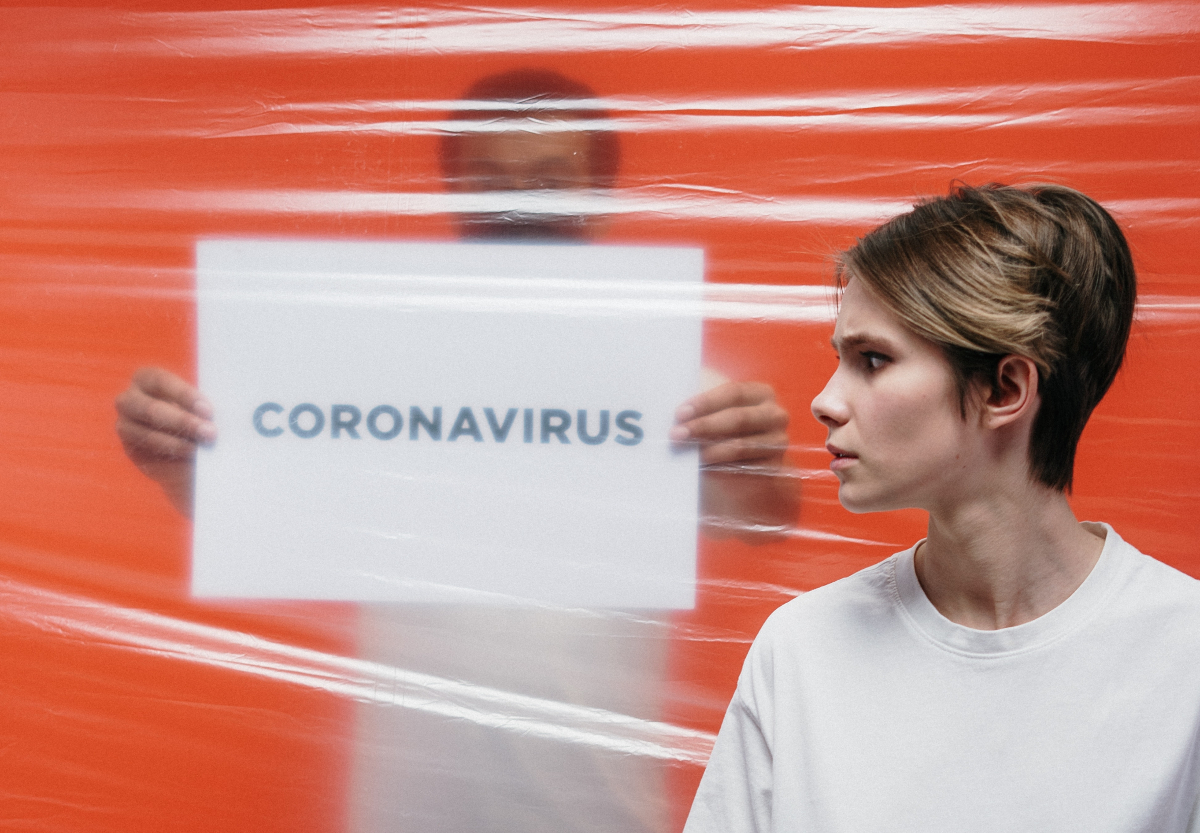 €8 δισ. θα χρειαστούν για να βρεθεί θεραπεία κατά του Covid-19