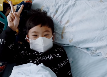 Video: Ένα μήνα σε καραντίνα η Wuhan