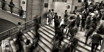 Τα 7 στάδια επανεκκίνησης: Πότε και ποια καταστήματα και επιχειρήσεις ανοίγουν