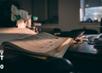 €800: Διορθώνουν την προϋπόθεση καταβολής δήλωσης ΦΠΑ για τους Ασφαλιστές   