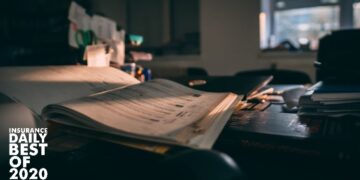 €800: Διορθώνουν την προϋπόθεση καταβολής δήλωσης ΦΠΑ για τους Ασφαλιστές   