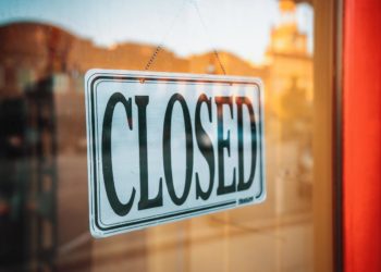 1,2 δισ. λίρες οι ασφαλιστικές αποζημιώσεις στη Βρετανία για τις επιχειρήσεις