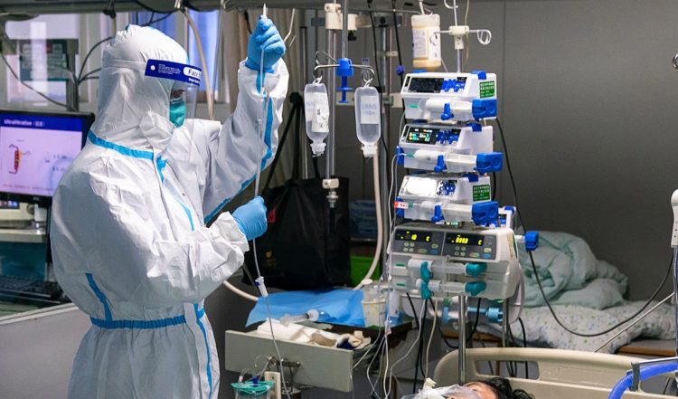 Αστική ευθύνη γιατρών στις αποφάσεις «ζωής και θανάτου» για τον COVID-19