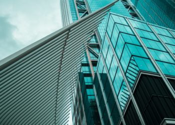 Ο Covid-19 «προσβάλλει» τις ασφαλίσεις πιστώσεων