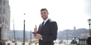 €800: Ξεπεράστηκε το εμπόδιο του Φ.Π.Α για τους Ασφαλιστές   