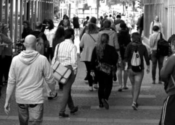 people-crowd-walking-9816