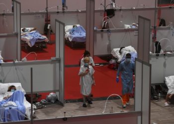 100 ισπανικές ασφαλιστικές φτιάχνουν ομαδικό ασφαλιστήριο για 700.000 επαγγελματίες υγείας