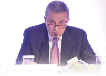 Γιώργος Κούμπας. 50 χρόνια ιστορίας σε ένα βιβλίο