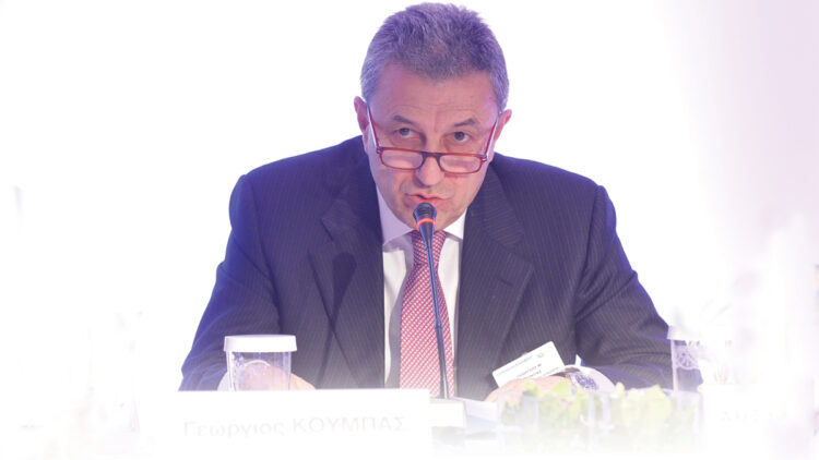 Γιώργος Κούμπας. 50 χρόνια ιστορίας σε ένα βιβλίο