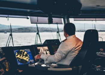 Αυξήθηκαν κατά 49,2% οι αποζημιώσεις στις ασφαλίσεις πληρωμάτων πλοίων