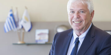 Λουκάς Κορομπίλης