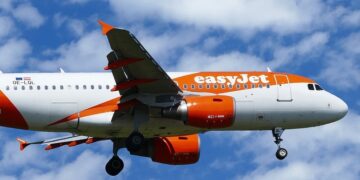Μαζική Αγωγή 10.000 καταναλωτών στην Easy Jet για το hacking